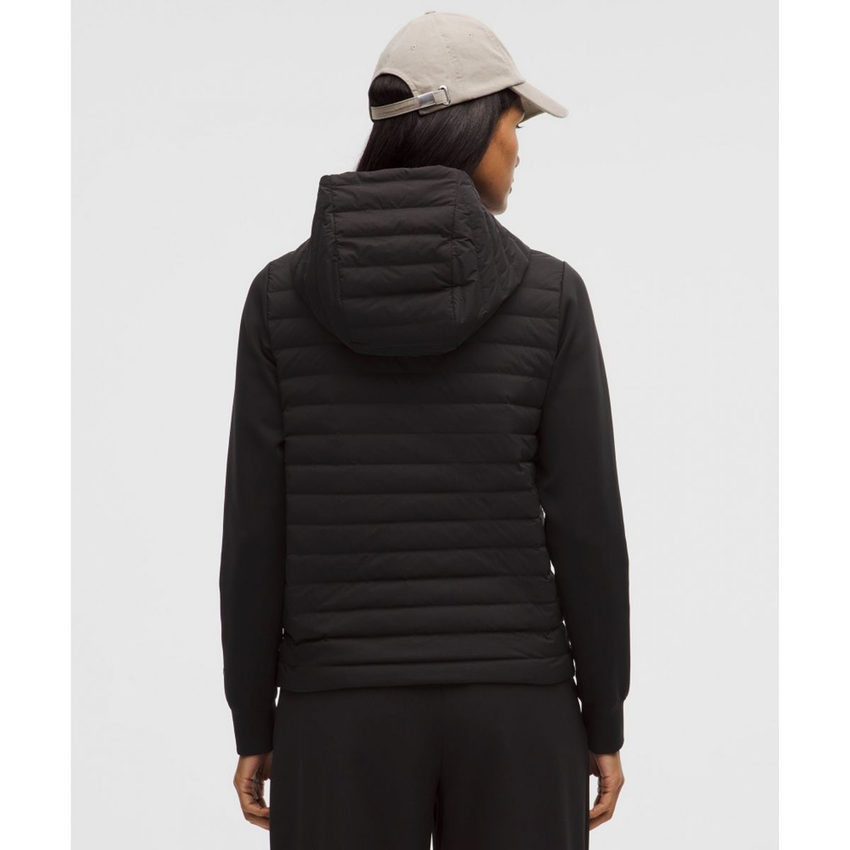 룰루레몬(LULULEMON) 다운 앤 어라운드 700 다운 필 재킷  BLK
