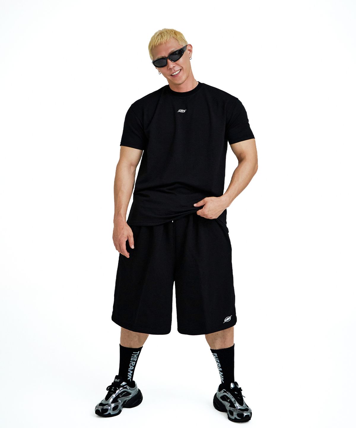 더랭크(THERANK) SYMBOLIC CORE MUSCLE TEE [BLACK]