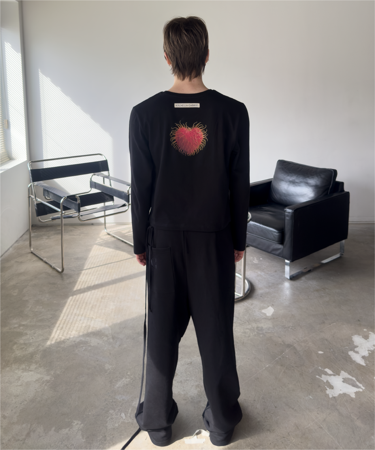 솔넬리아 가브리엘(Solnelia Gabriel) RAMBUTAN VEIN/CROP SLIME FIT LONG SLEEVE