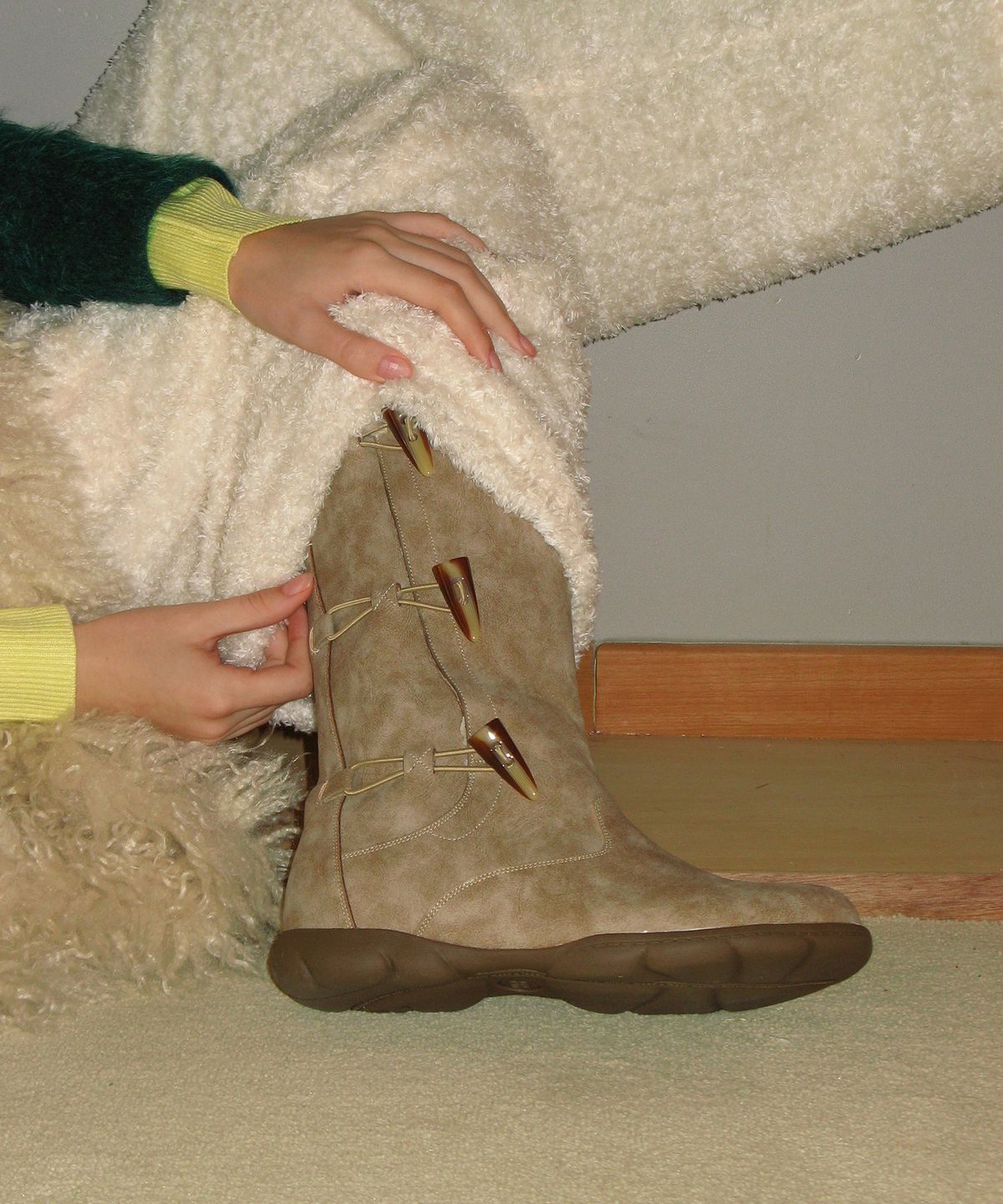 포기무디(FOGGY MOODY) Mist 0035. Toggle Button Fur Boots - 2colors
