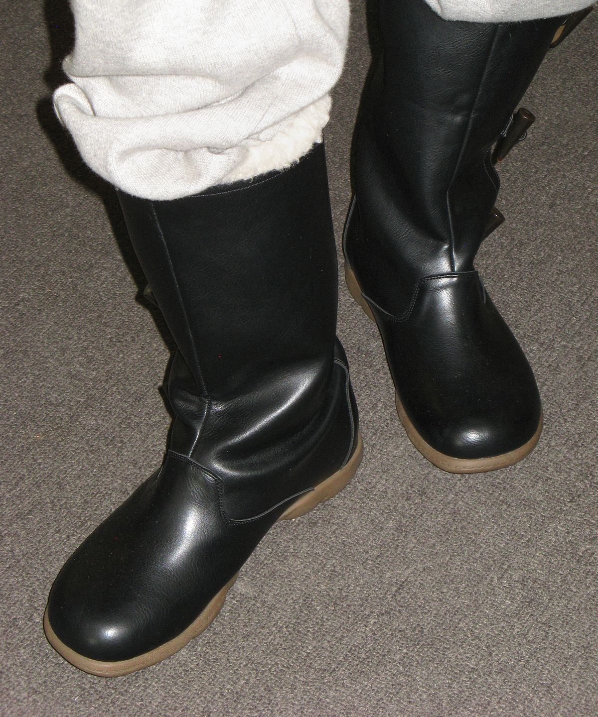 포기무디(FOGGY MOODY) Mist 0035. Toggle Button Fur Boots - 2colors