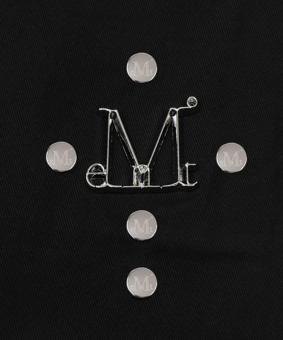 무센트(MUCENT) 허슬 크로스 리벳 벌룬핏 데님 팬츠
