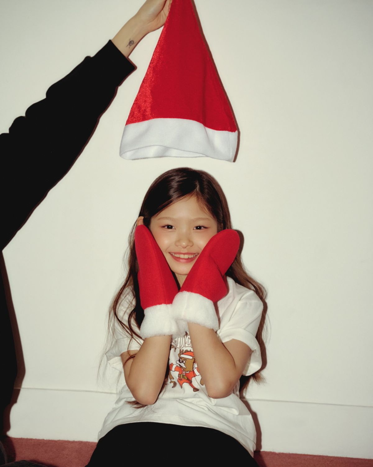 아크메드라비 키즈(acmedelaviekids) KIDS AC BEAR FRIEND X-MAS SHORT SLEEVE T-SHIRT (2COLOR)