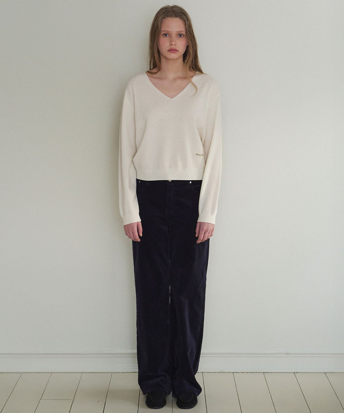 하우스 오브 폰드(HOUSE OF POND) Wool 100 V Neck Loose Fit Pullover_Ivory