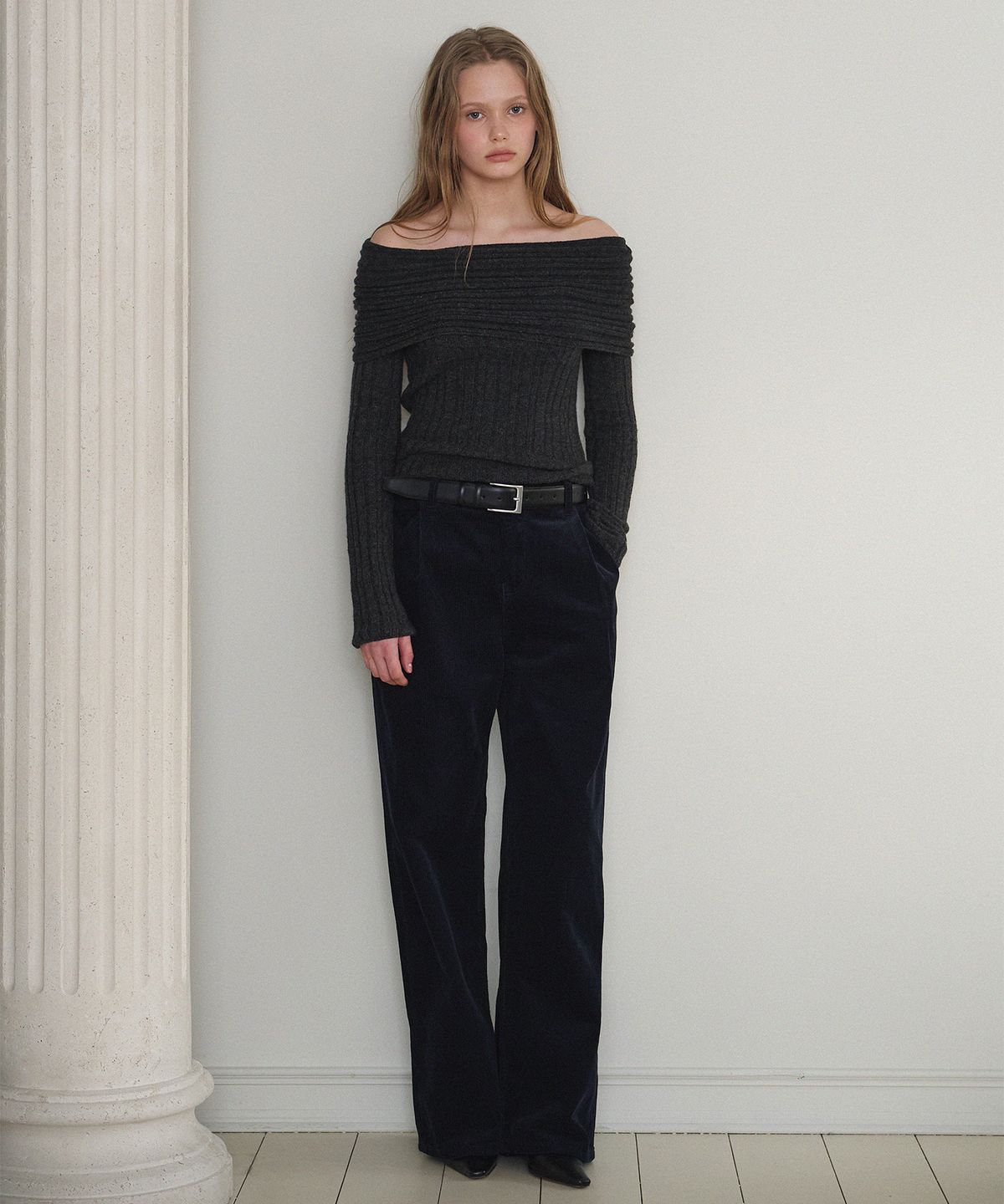 하우스 오브 폰드(HOUSE OF POND) Merino Wool Blended Off-Shoulder Sweater_Charcoal