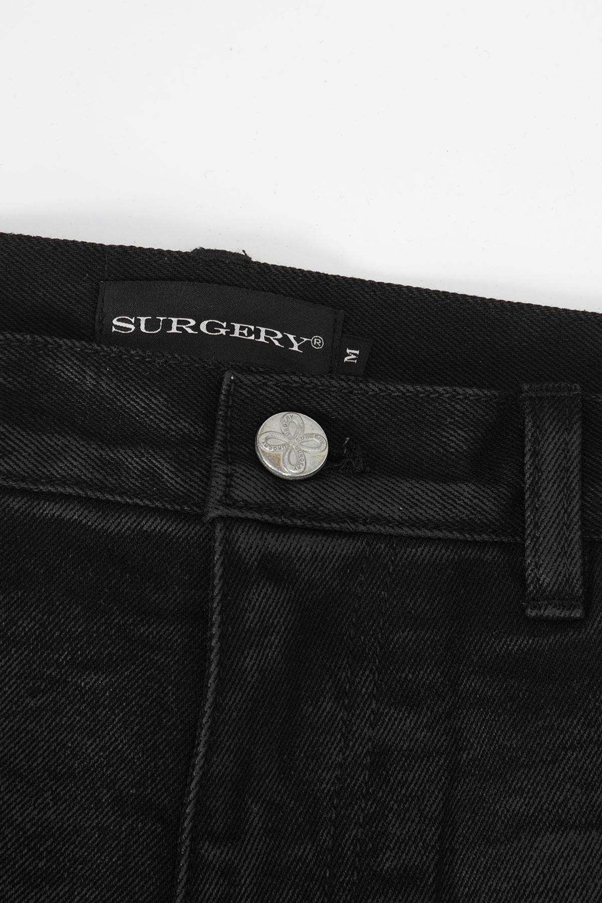 써저리(SURGERY) 서처드 부츠컷 버니시드 팬츠 블랙