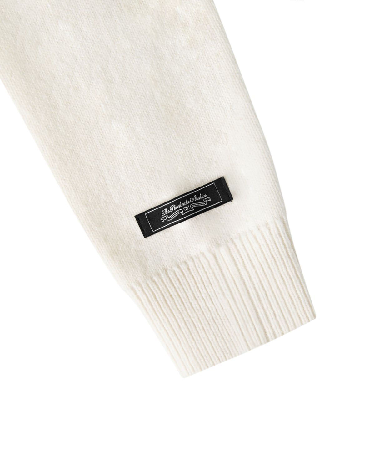 락케이크(ROCKCAKE) Essential Crewneck Cardigan - Ivory