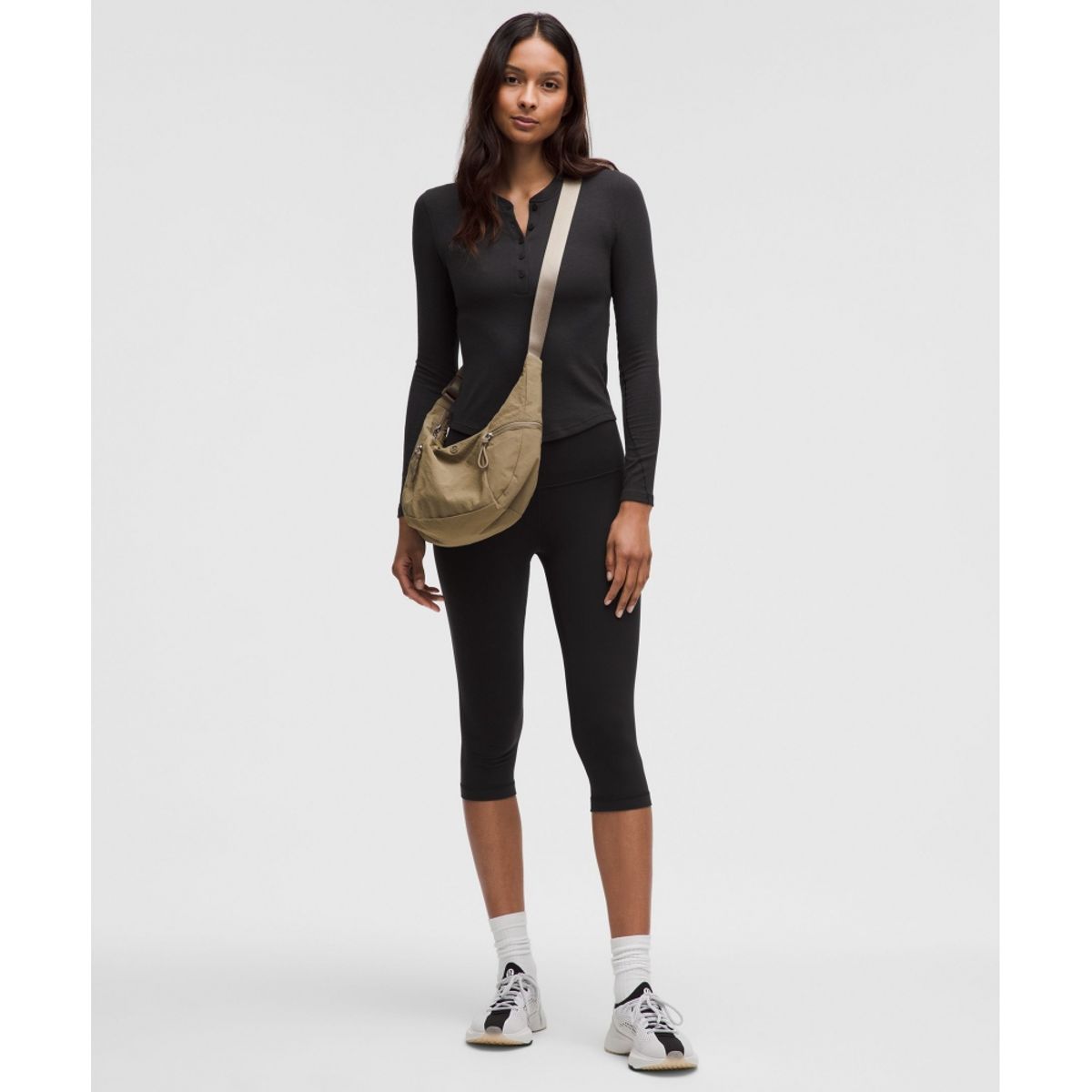 룰루레몬(LULULEMON) 홀드 타이트 롱슬리브 헨리  BLK