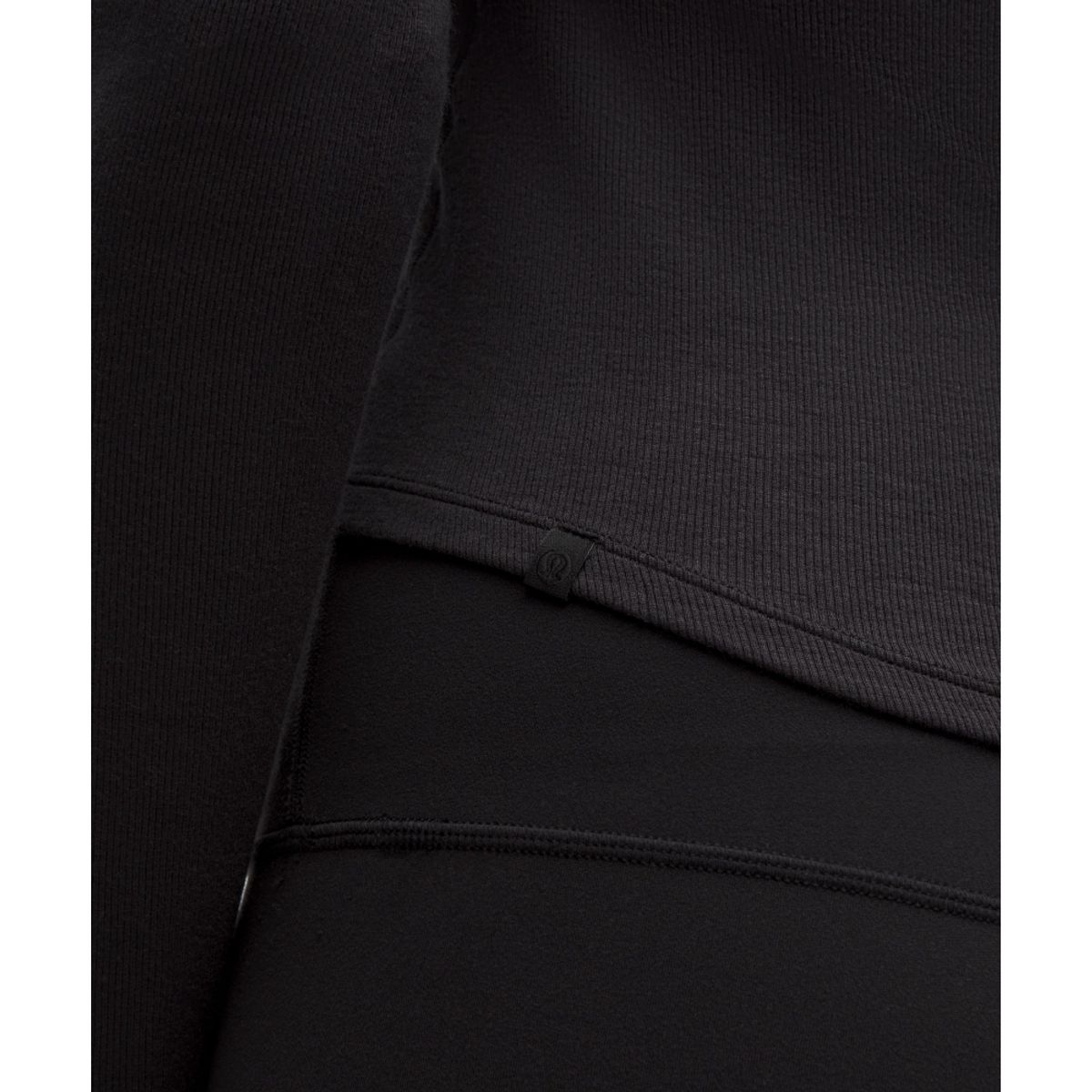 룰루레몬(LULULEMON) 홀드 타이트 롱슬리브 헨리  BLK