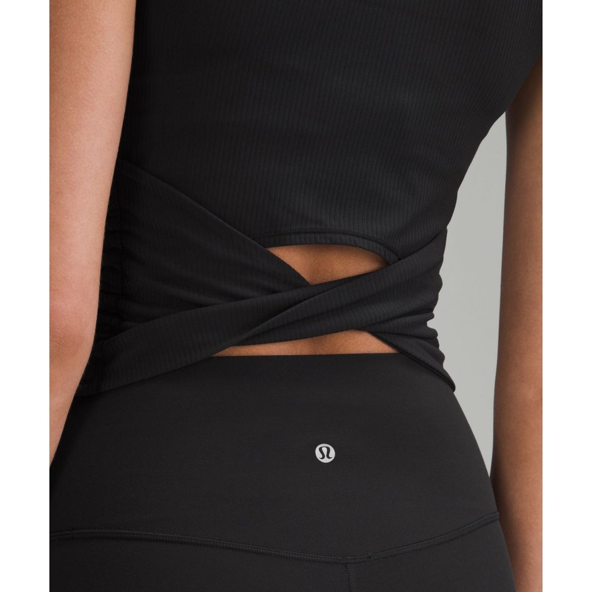 룰루레몬(LULULEMON) 올 잇 테익스 백 트위스트 리브드 탱크탑  BLK