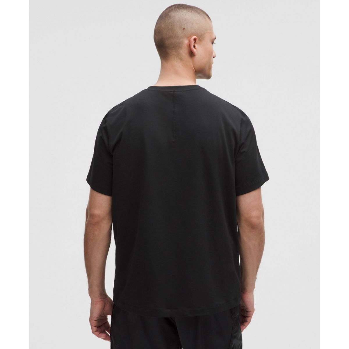 룰루레몬(LULULEMON) 소프트 저지 숏슬리브 셔츠  BLK