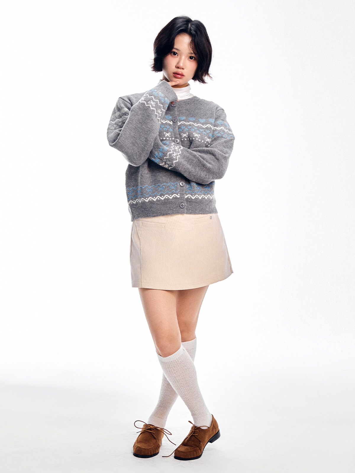아도르벨르(ADOREBELLE) 와펜 하트 패턴 가디건 - 차콜