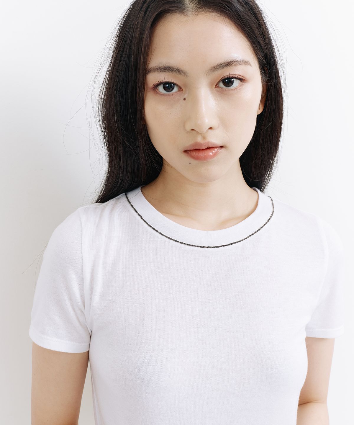 라피네아뜰리에(RAFFINE ATELIER) 베이직 시어 티셔츠 화이트