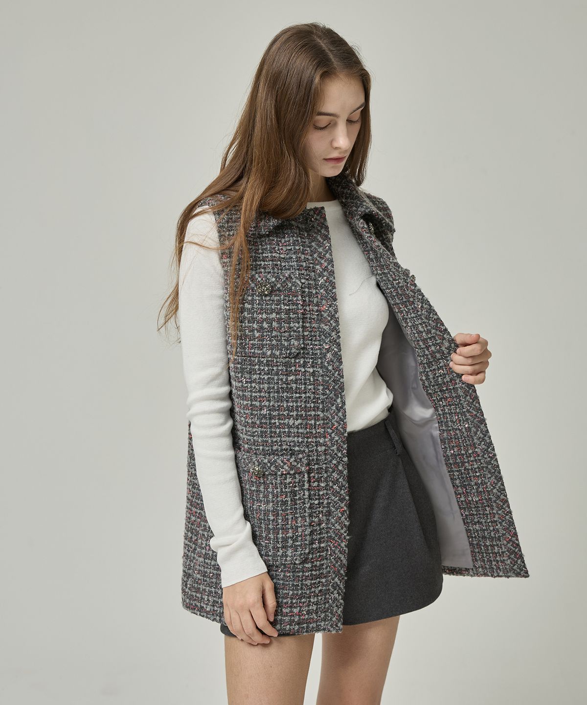 라피네아뜰리에(RAFFINE ATELIER) 트위드 포켓 디테일 베스트