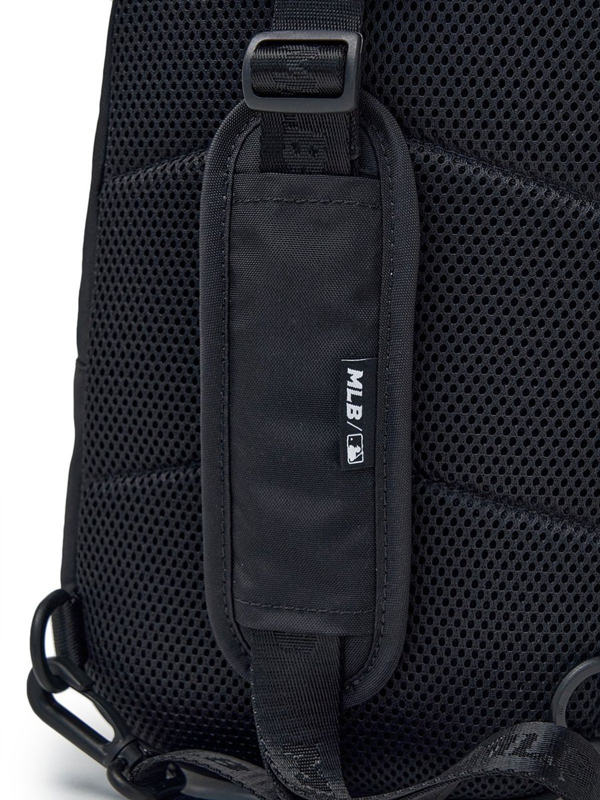 엠엘비 키즈(MLB KIDS) 고학년 메쉬 슬링백 NY (Black)