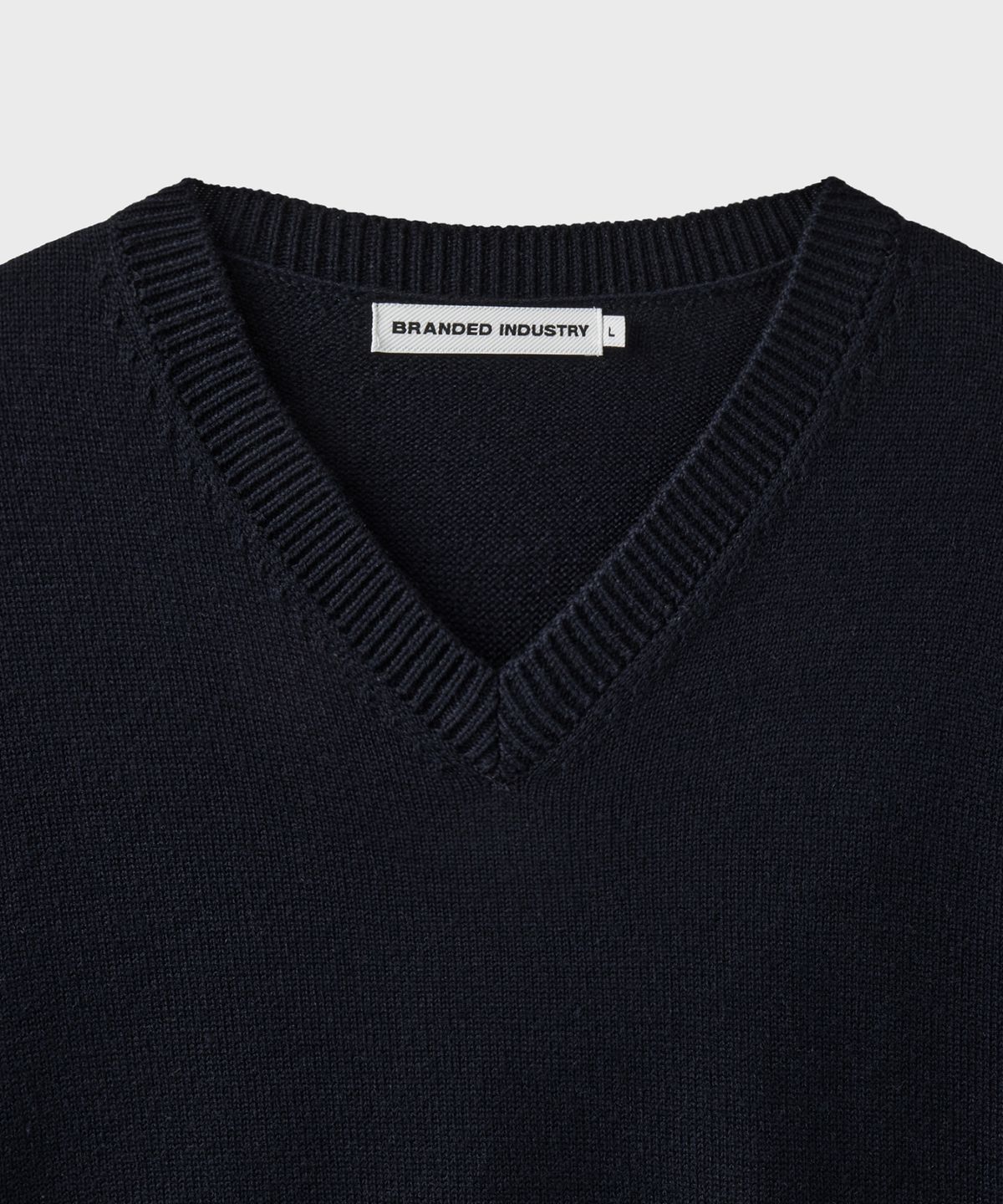브랜디드(BRANDED) [SUPERIOR] CLOUD SUPERFINE V-NECK KNIT [DARK NAVY]
