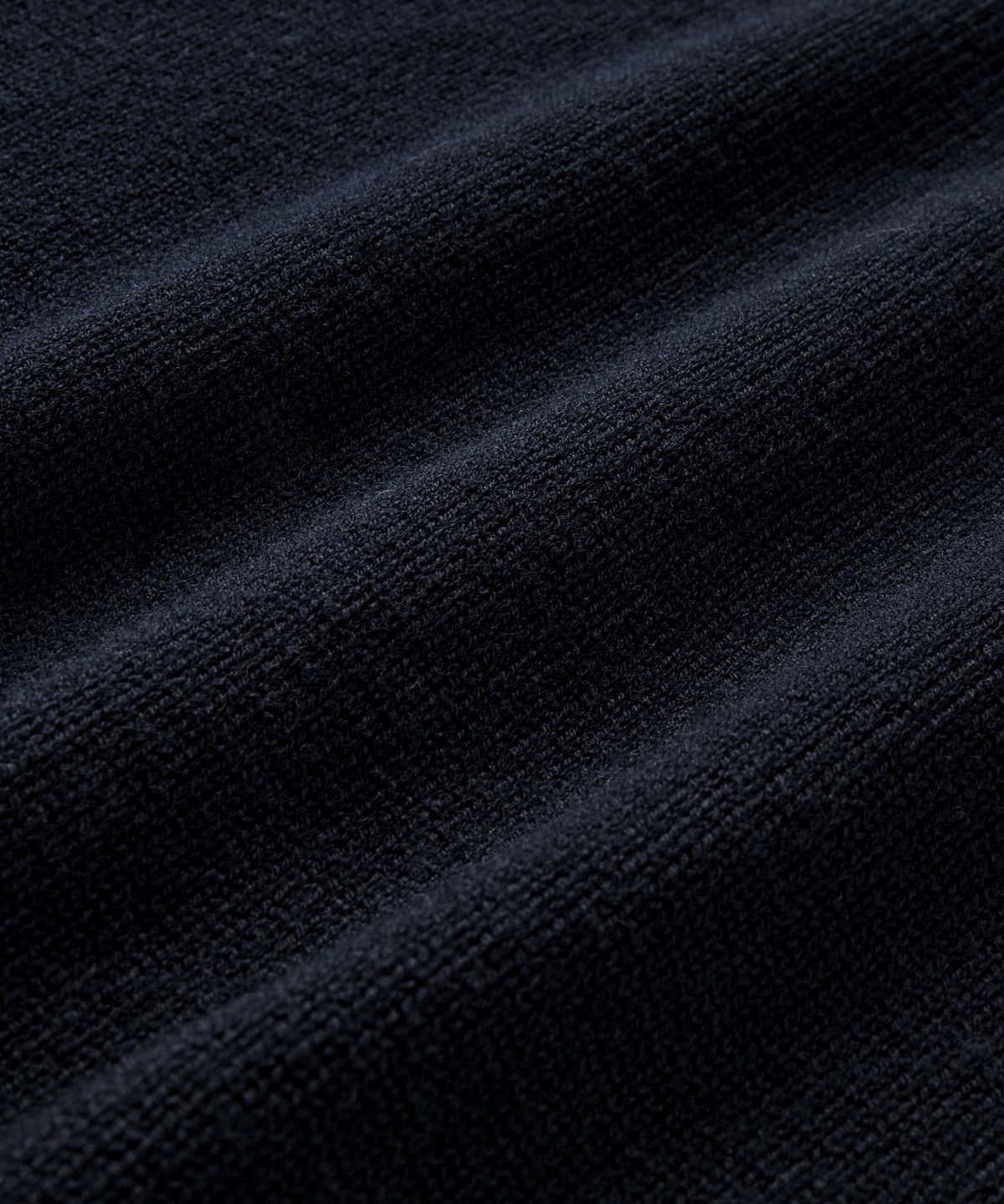 브랜디드(BRANDED) [SUPERIOR] CLOUD SUPERFINE V-NECK KNIT [DARK NAVY]