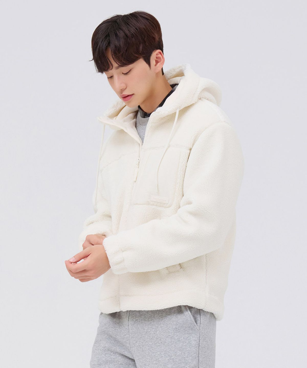 체이스컬트(CHASECULT) 공용 양털 보아 후드 집엎 점퍼-아이보리