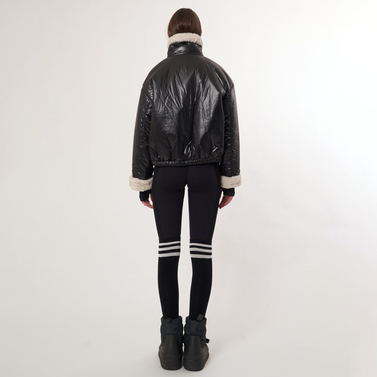 애스플래폼(ATHPLATFORM) AW52JP01_퍼 패치 패딩점퍼_블랙