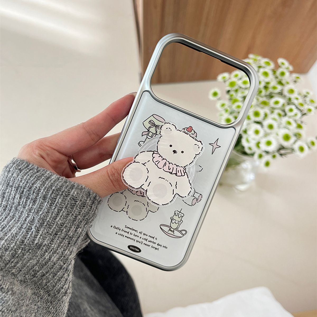 소유템(SOUTEM) Drawing Bear Phone Case_​​Silver epoxy