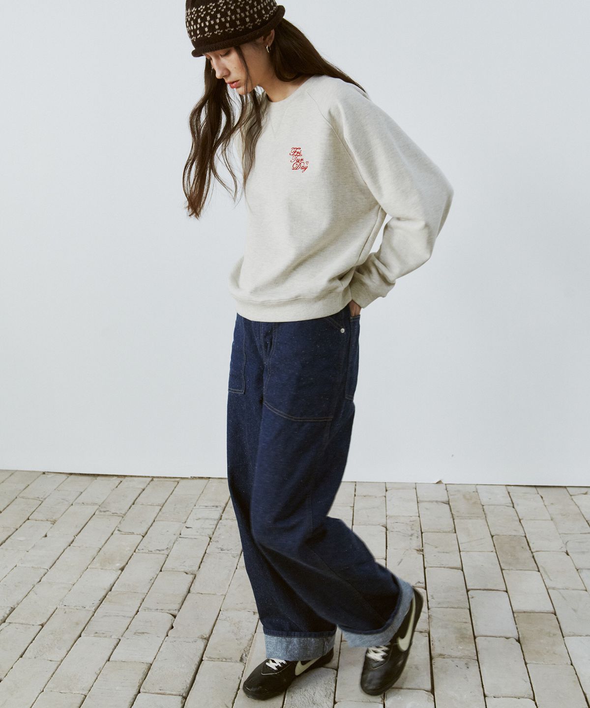 프리터(FRITUR) Lettering Raglan Sweatshirt 2Color_F254TS04