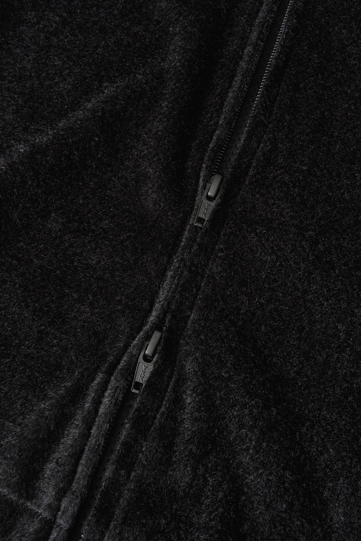 해칭룸(HATCHINGROOM) Fuzzy Mesh Hoodie Black