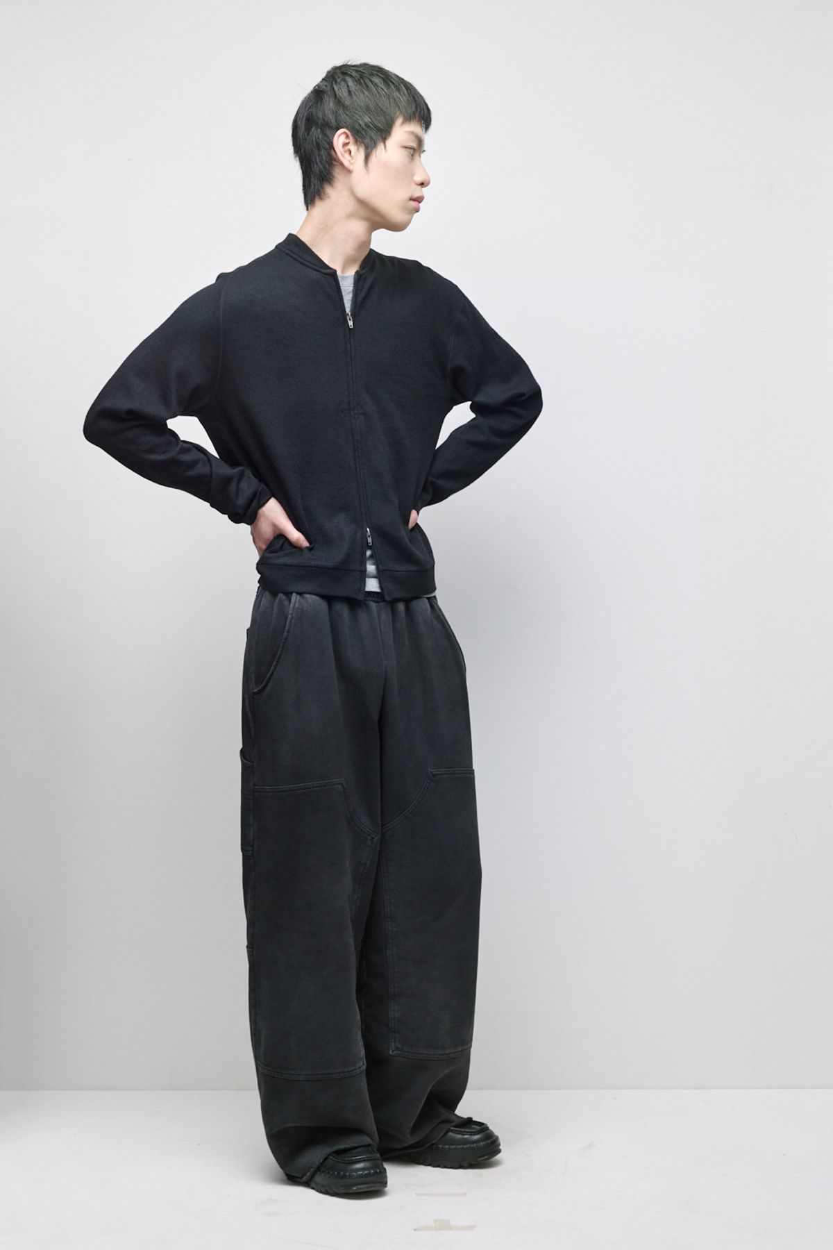 해칭룸(HATCHINGROOM) Compact Cardigan Wool Black