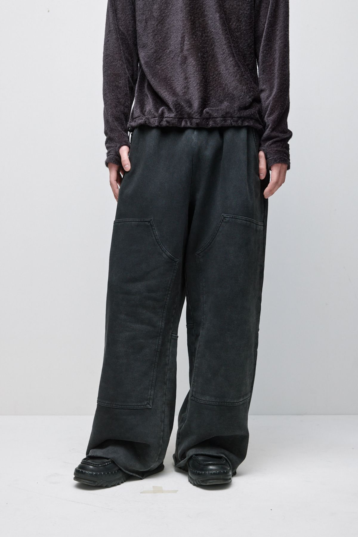 해칭룸(HATCHINGROOM) Double Knee Sweat Pants Aged Charcoal