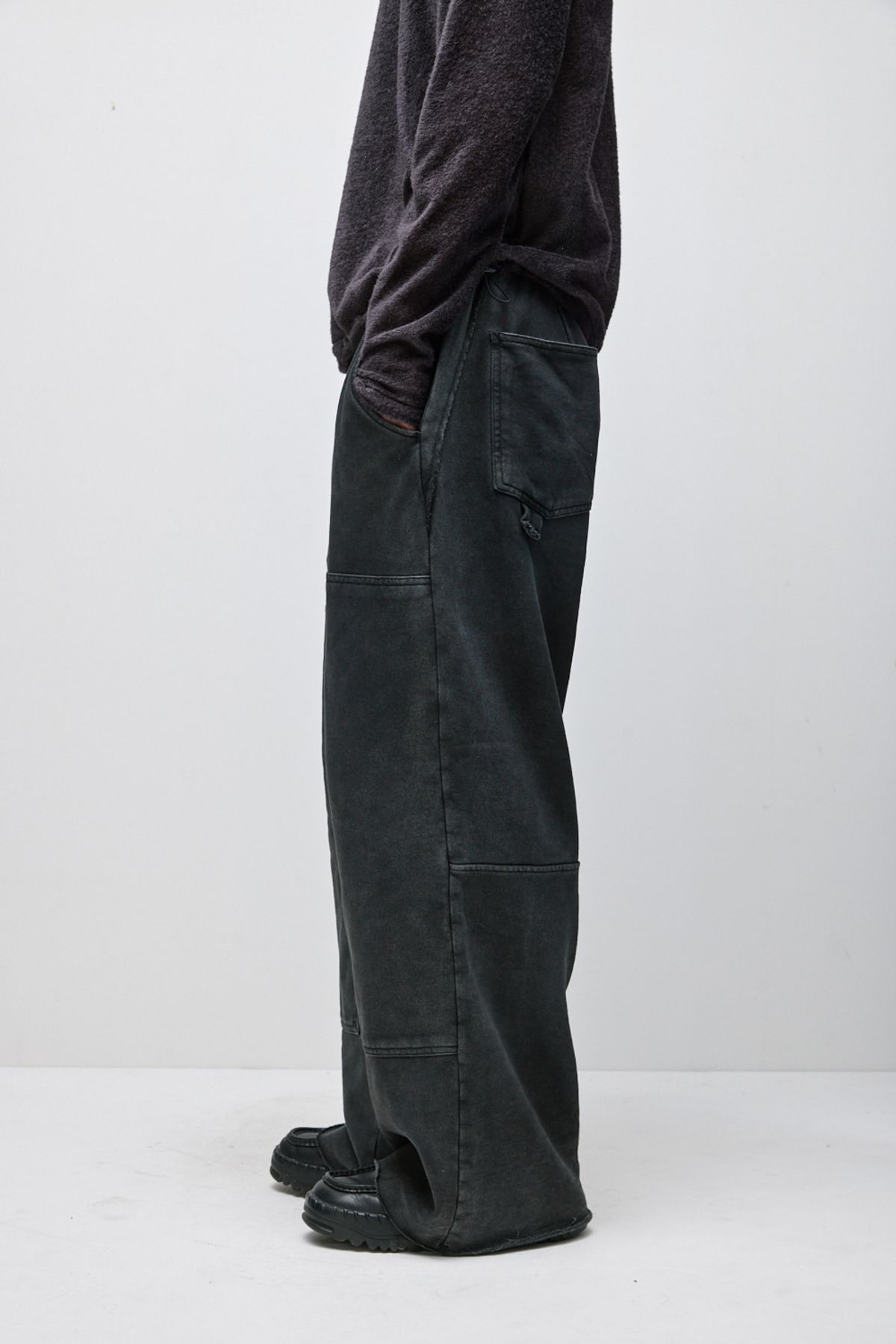 해칭룸(HATCHINGROOM) Double Knee Sweat Pants Aged Charcoal