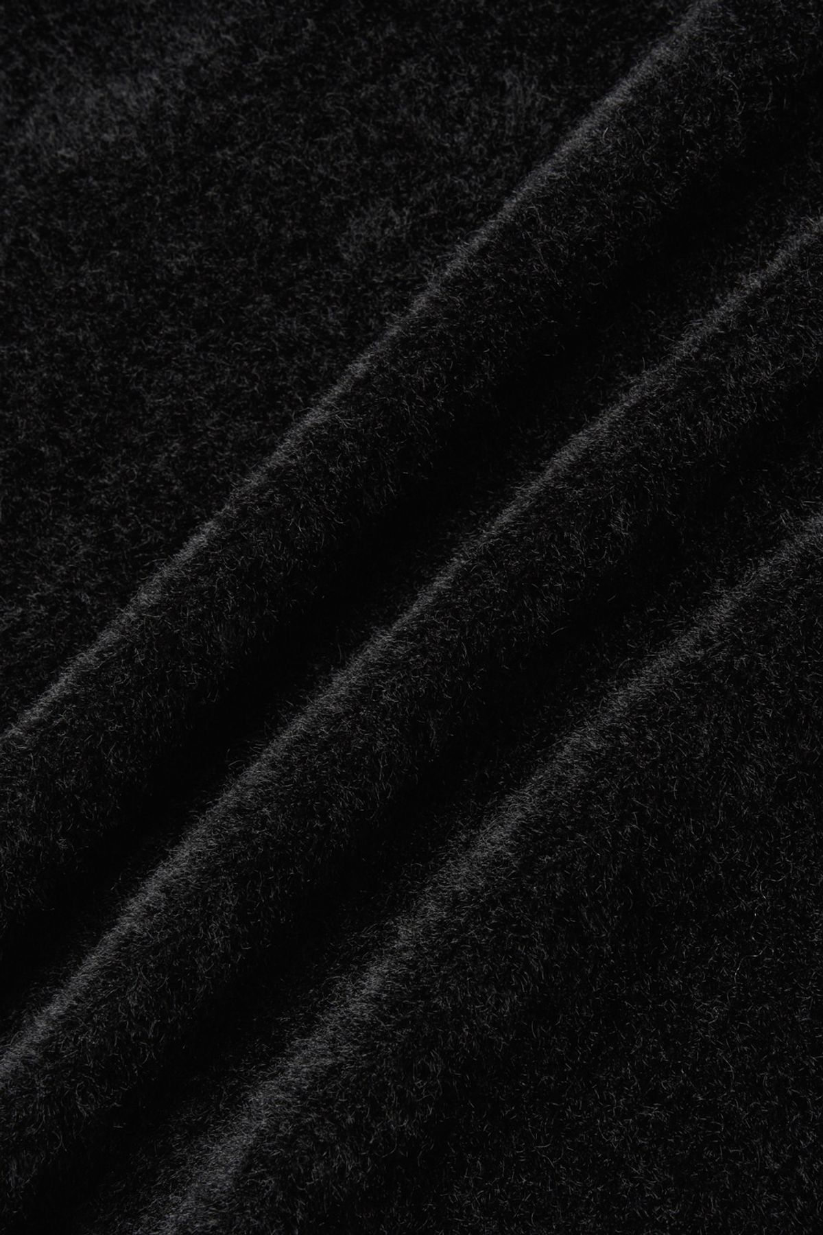 해칭룸(HATCHINGROOM) Fuzzy Mesh Tee Black