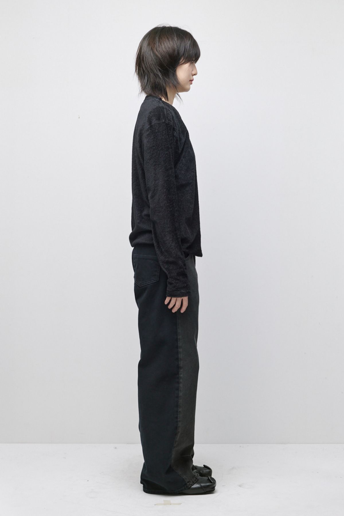해칭룸(HATCHINGROOM) Fuzzy Mesh Tee Black