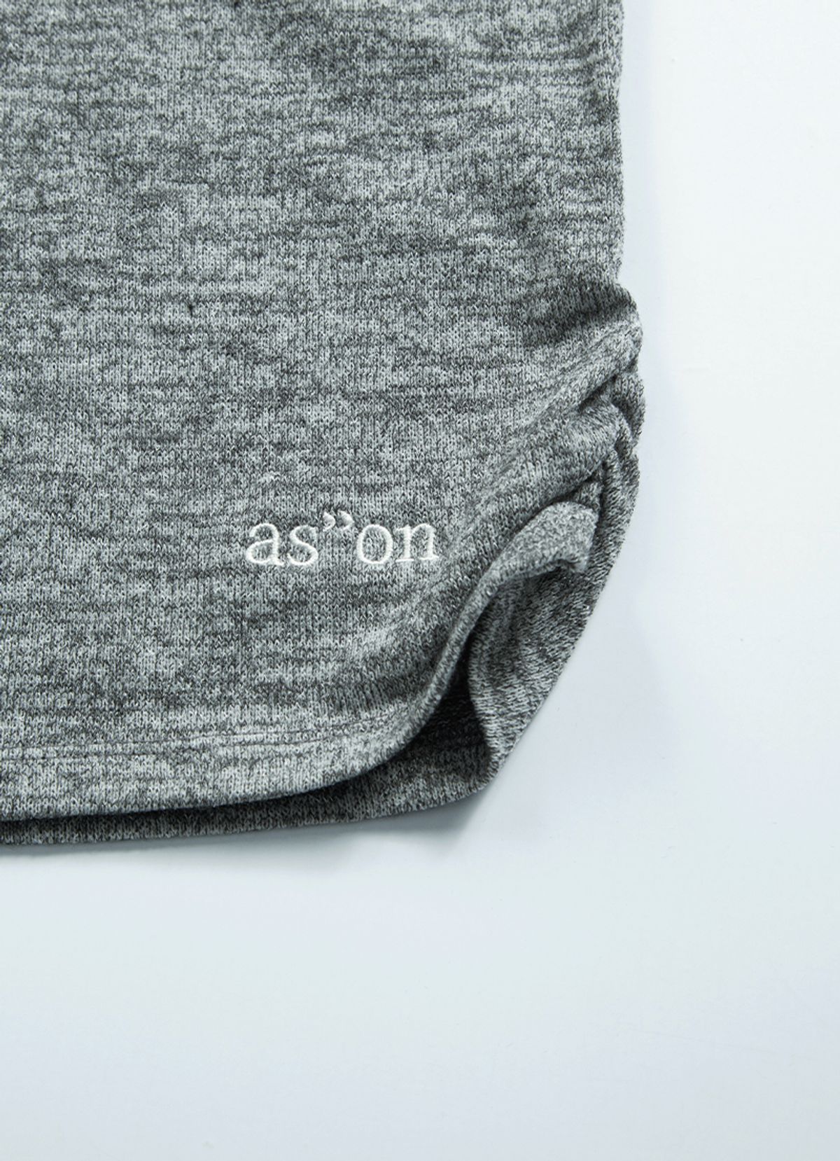 애즈온(ASON) MUSE CUT-OUT TEE / GRAY