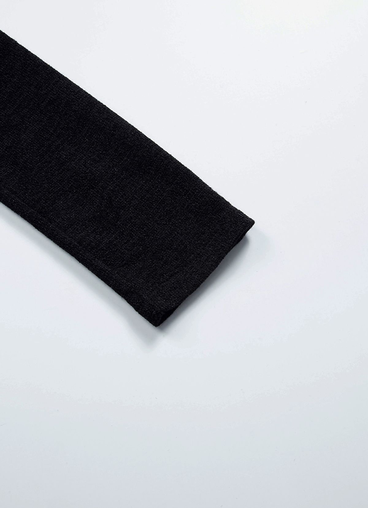 애즈온(ASON) MUSE CUT-OUT TEE / BLACK