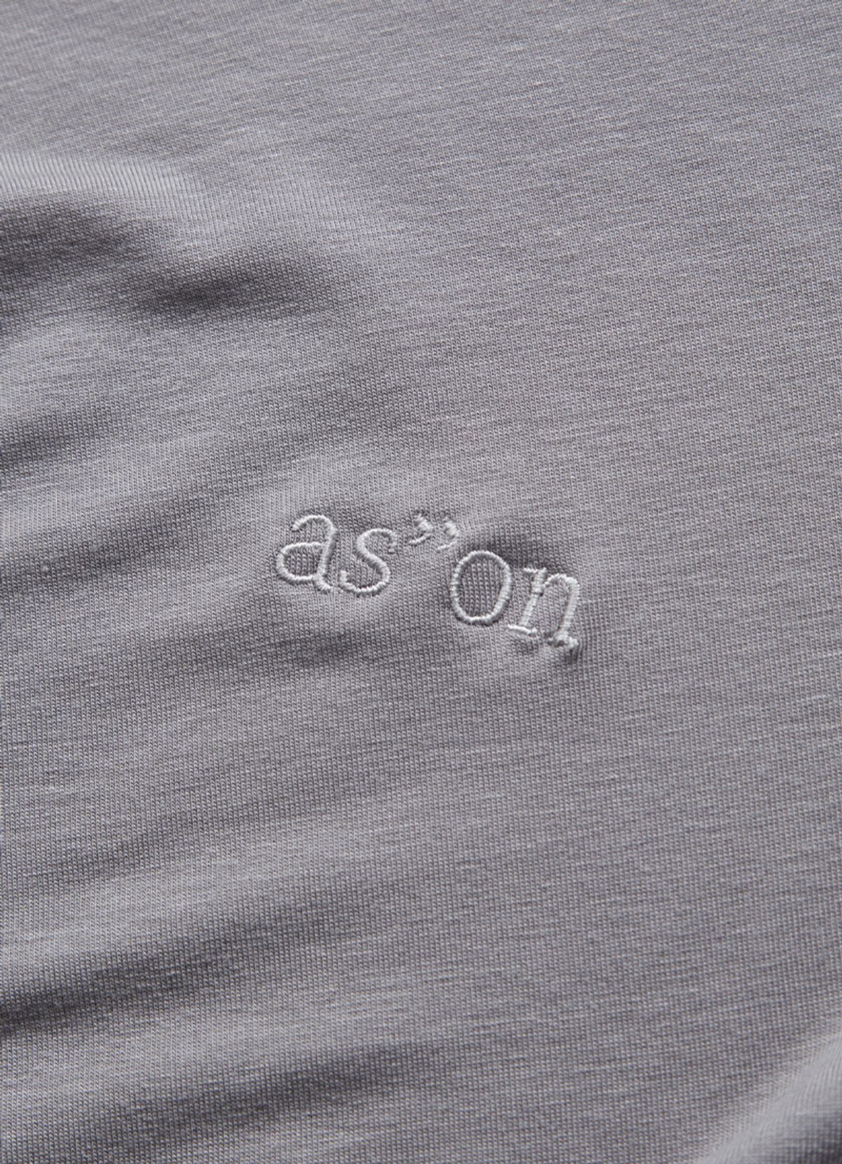 애즈온(ASON) VEIL HIGH-NECK TEE / LAVENDER