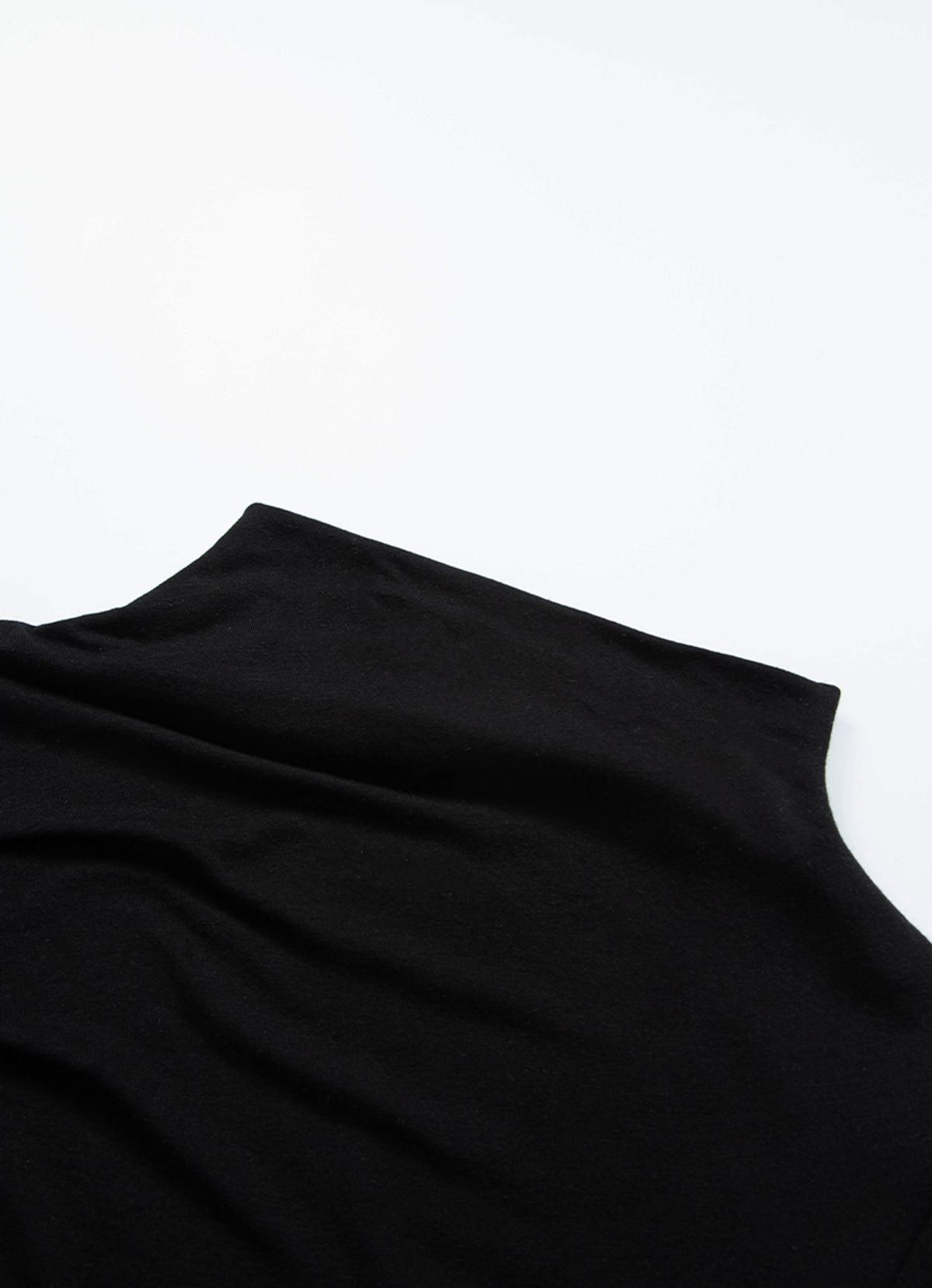 애즈온(ASON) VEIL HIGH-NECK TEE / BLACK