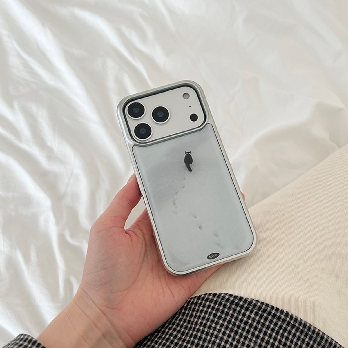 소유템(SOUTEM) Snow Cat Phone Case_​​Silver epoxy