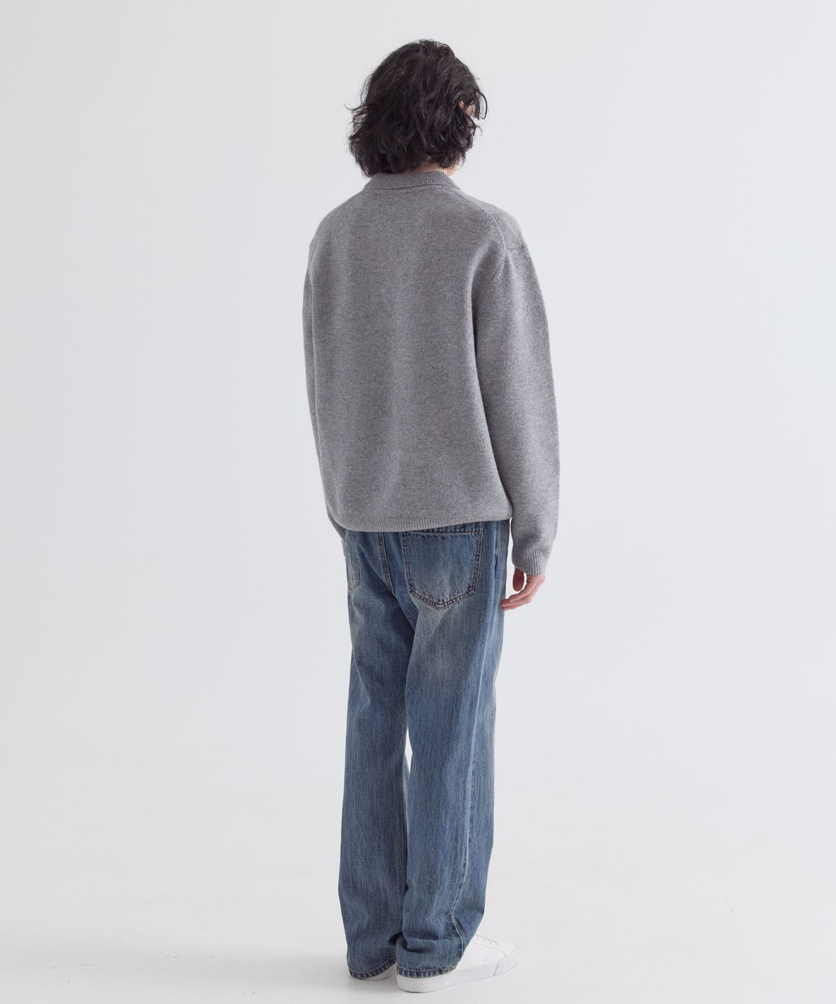 이지오(EZIO) Natural Button Collar Knit_Melange Grey
