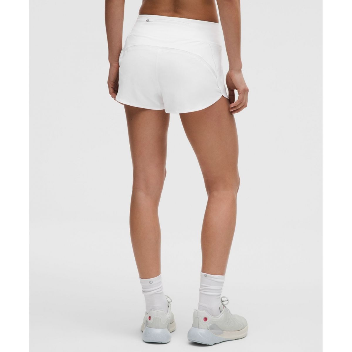 룰루레몬(LULULEMON) 스피드 업 하이라이즈 쇼츠 2.5inch *업데이트  WHT