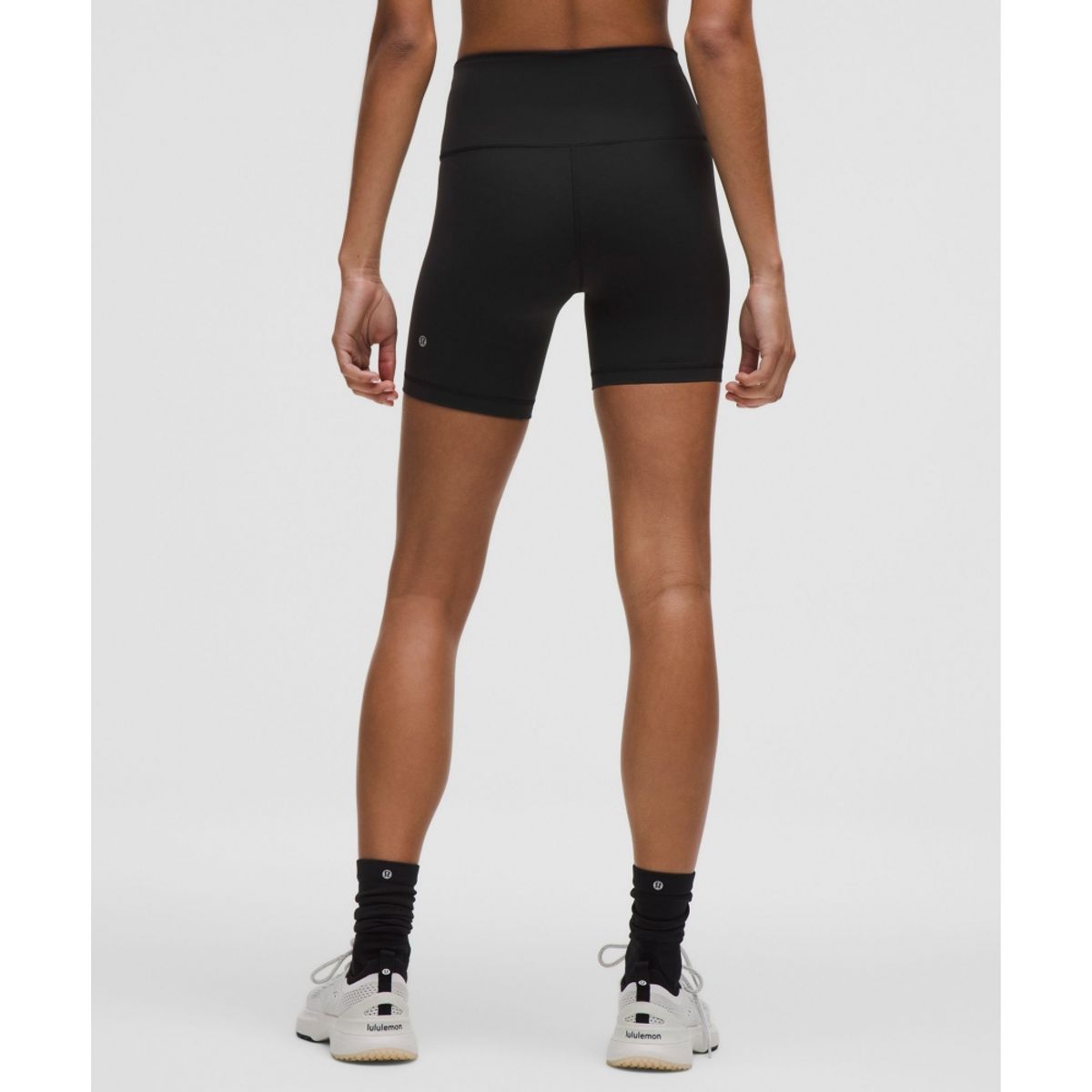 룰루레몬(LULULEMON) 원더 트레인 하이라이즈 쇼츠 6inch  BLK