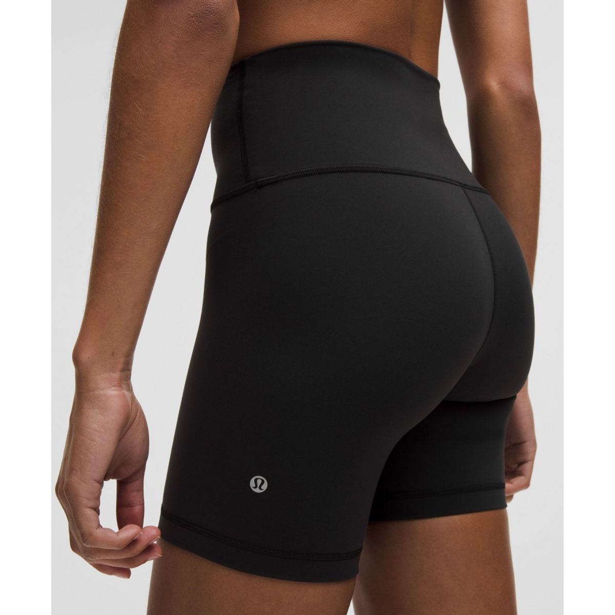 룰루레몬(LULULEMON) 원더 트레인 하이라이즈 쇼츠 6inch  BLK