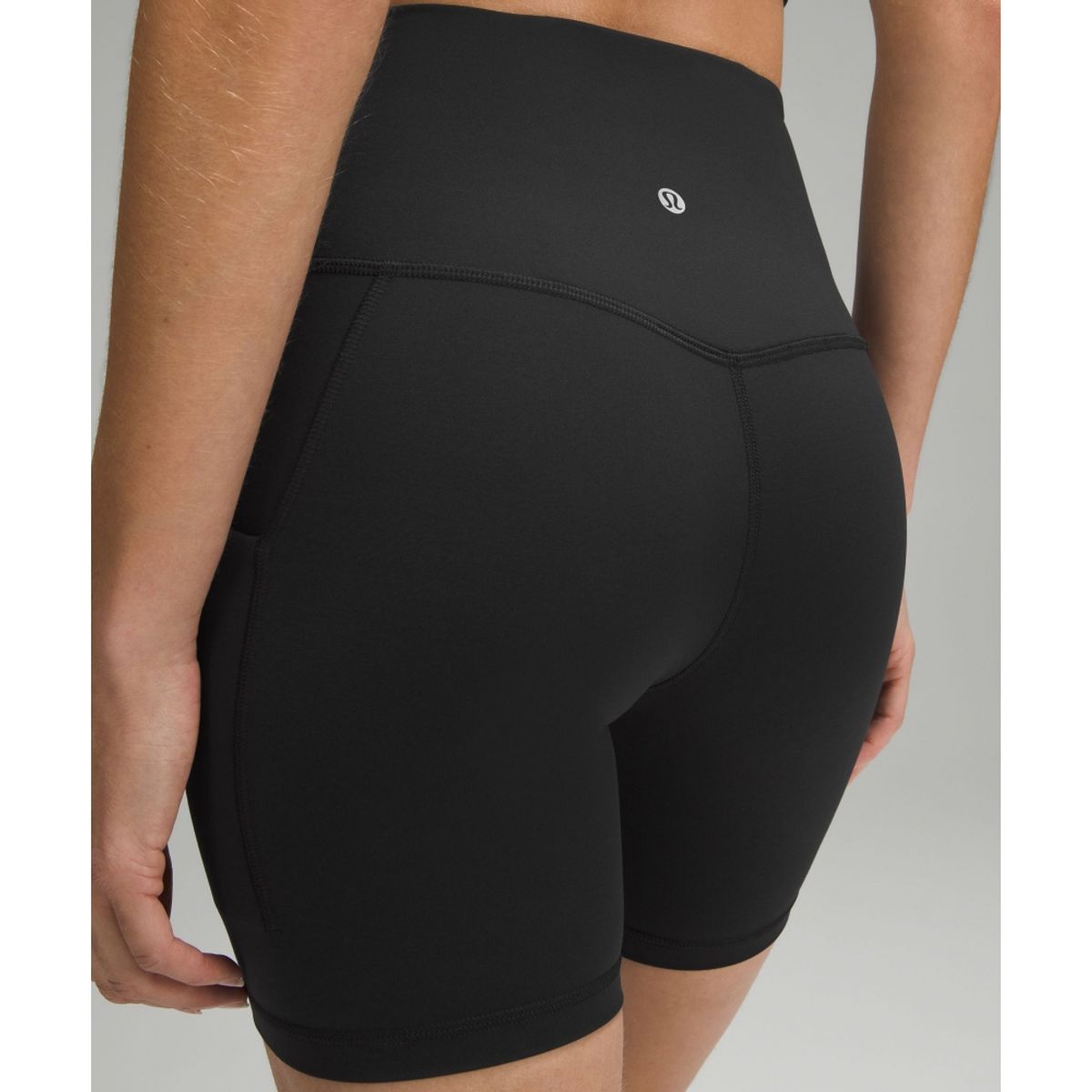 룰루레몬(LULULEMON) Align™ 하이라이즈 쇼츠 위드 포켓 6inch  BLK
