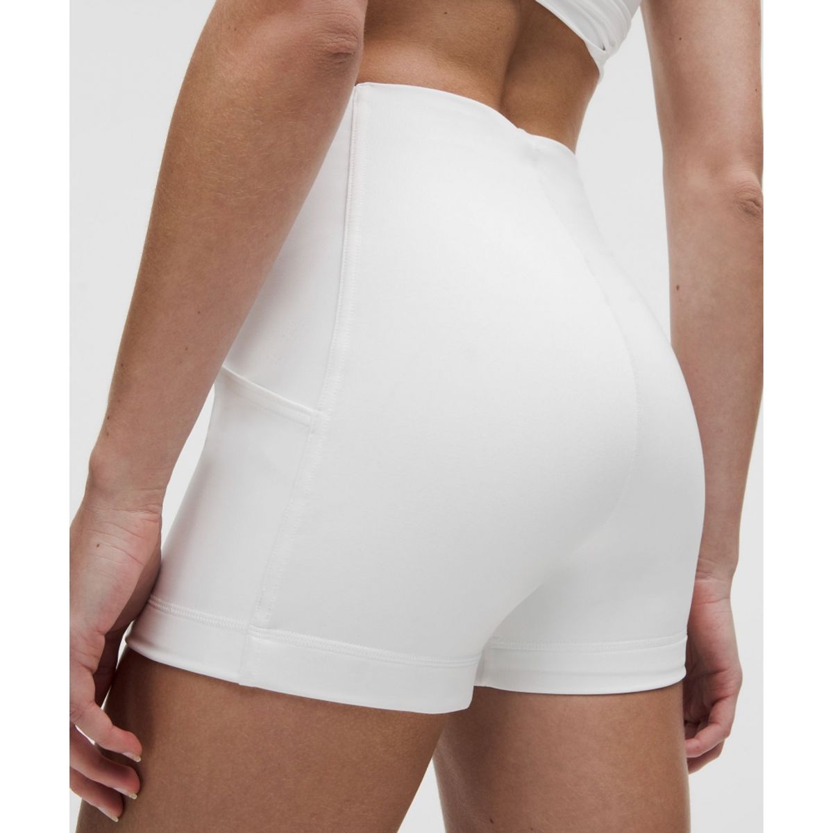 룰루레몬(LULULEMON) 하이라이즈 테니스 레이어링 쇼츠 3.5inch  WHT