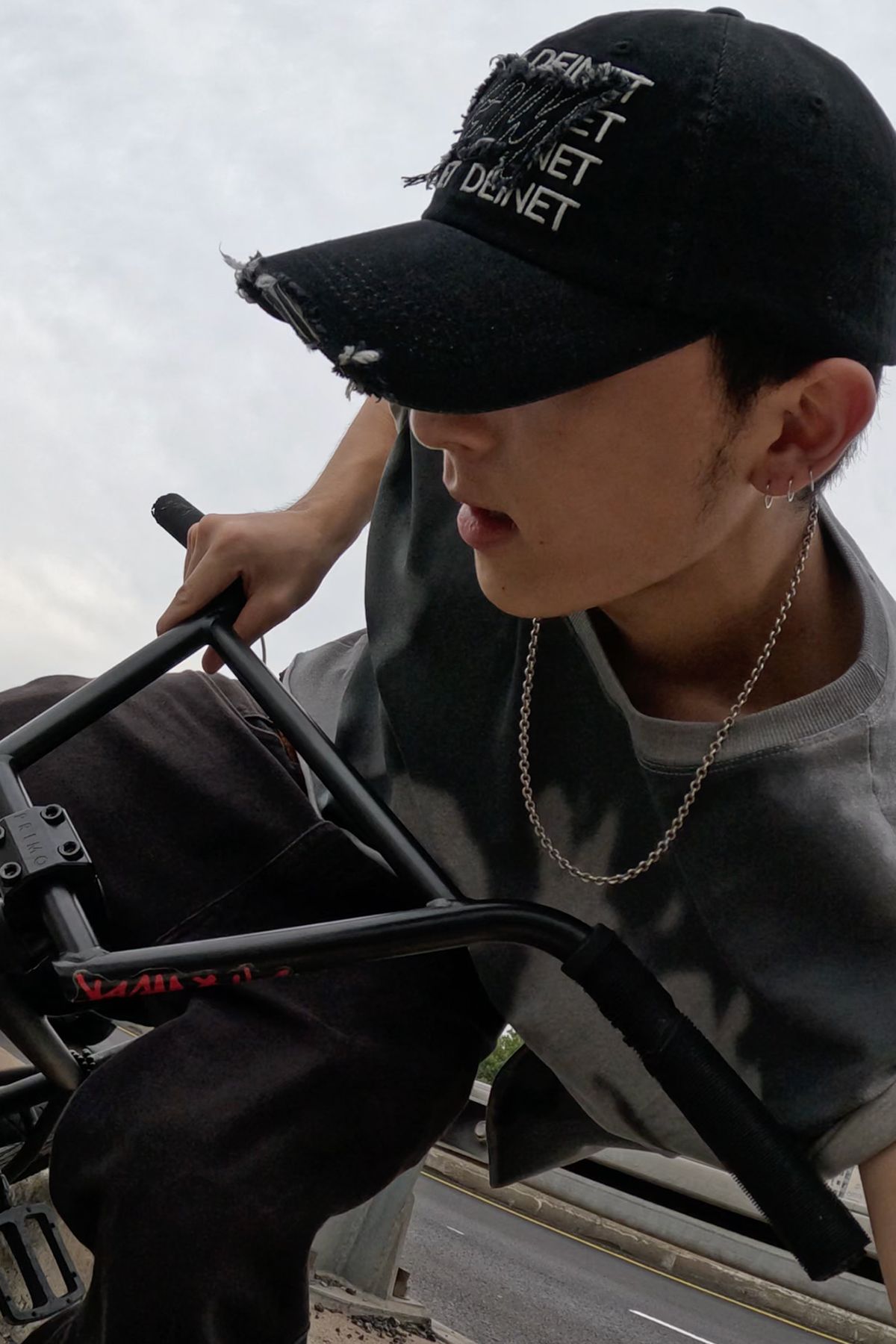 다이닛(DEINET) [GGUM X DEINET] BALLCAP IN BLACK