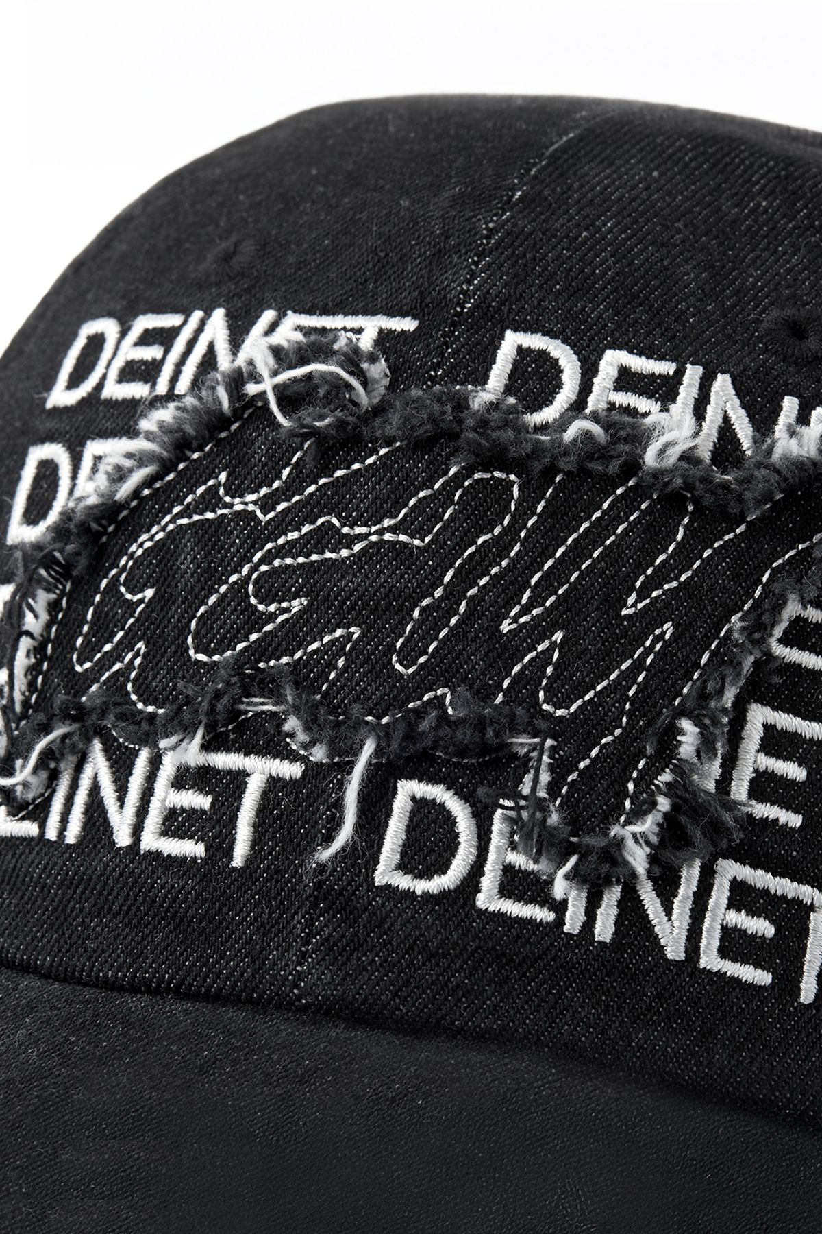 다이닛(DEINET) [GGUM X DEINET] BALLCAP IN BLACK
