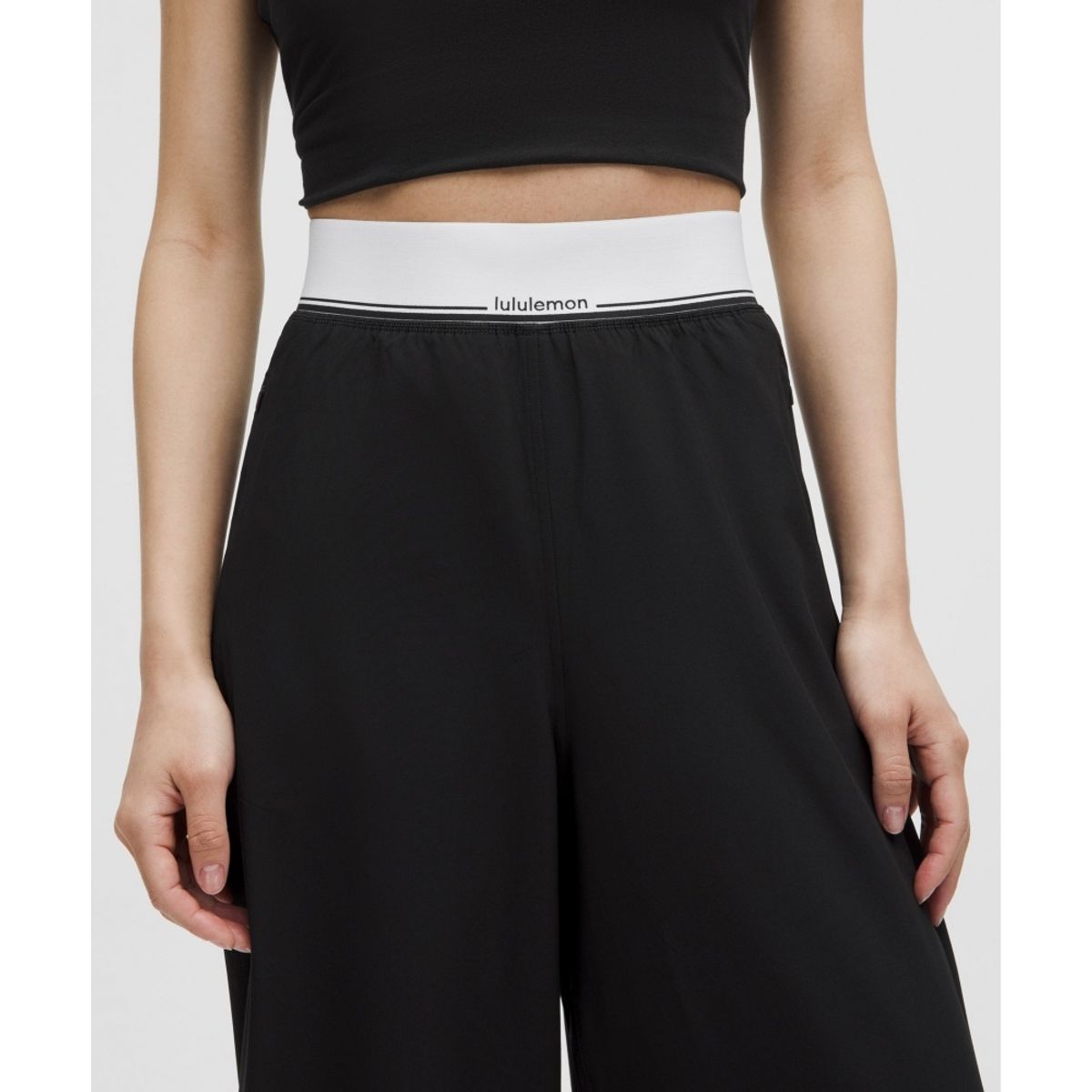 룰루레몬(LULULEMON) 스위프트 하이라이즈 와이드 레그 팬츠 로고 웨이스트밴드 *아시아 핏