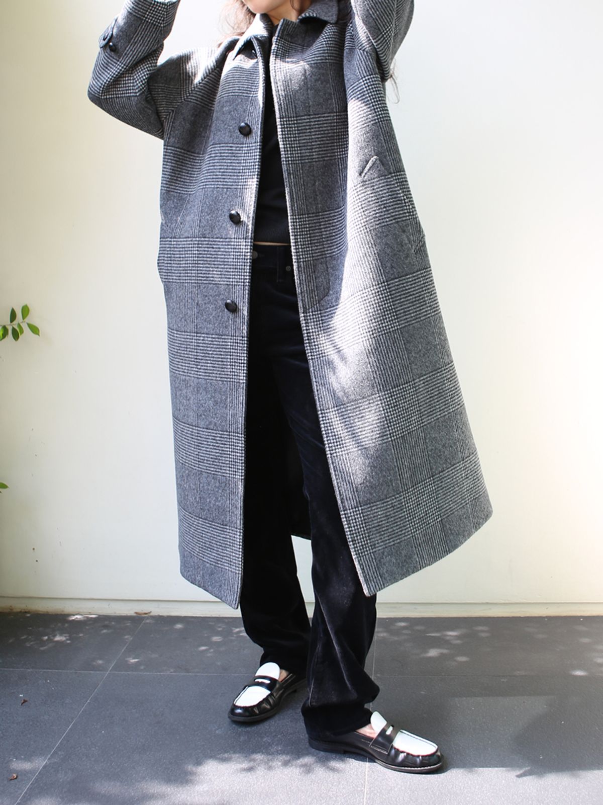 고저(GOZER) GLEN CHECK RAGLAN CHECK OVER COAT_BLACK