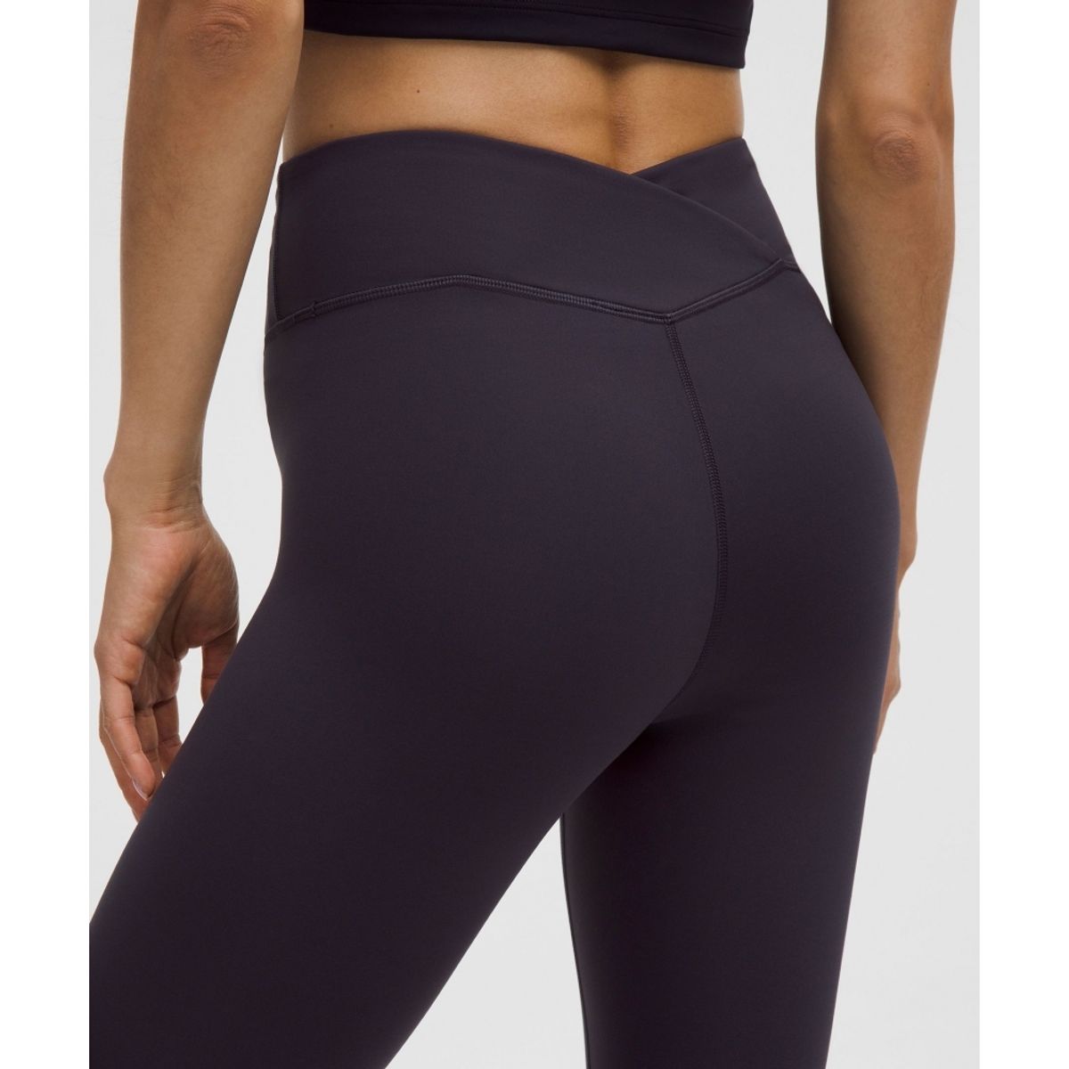 룰루레몬(LULULEMON) 원더 트레인 브이백 타이츠 24inch *아시아 핏  NIGH