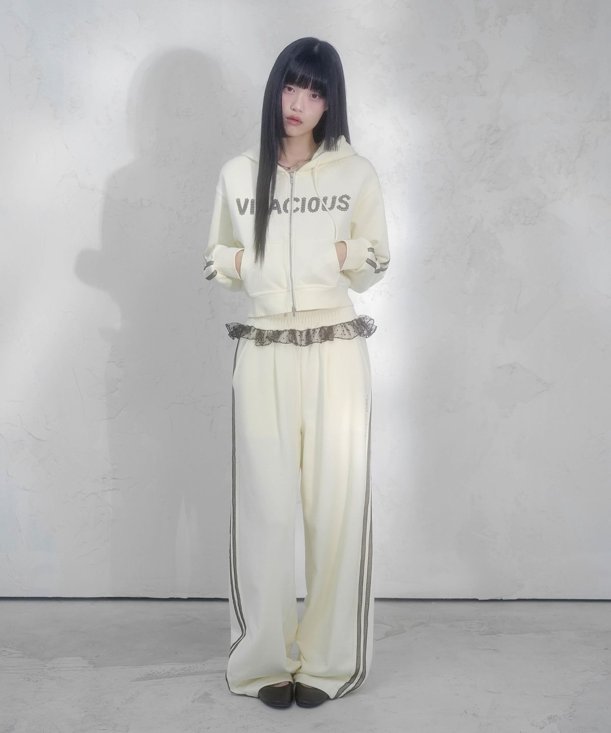 비바셔스(VIVACIOUS) [SET] Halo Hoody Zip-up&Romance Track Pants_4Colors