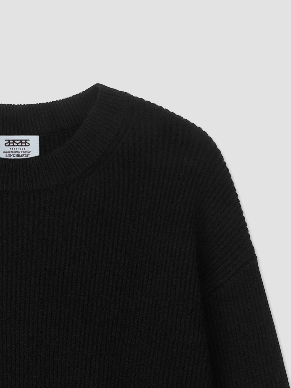 앤하츠(ANNEHEARTS) Bottom Logo Solid Knit Black