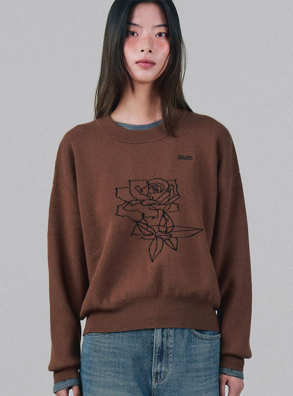 앤하츠(ANNEHEARTS) Rose Sketch Round Knit Brown